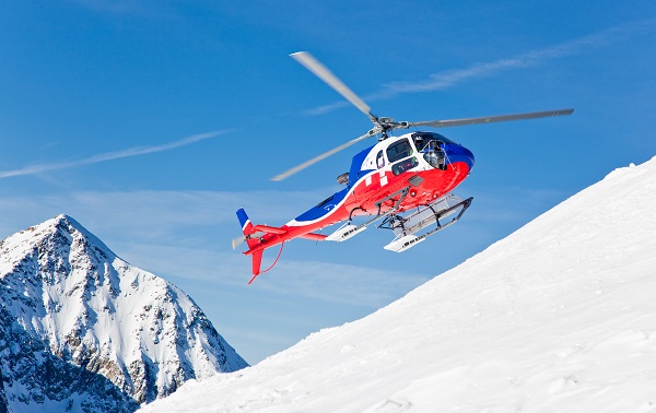 Activity-Heli-Skiing-Helicopter