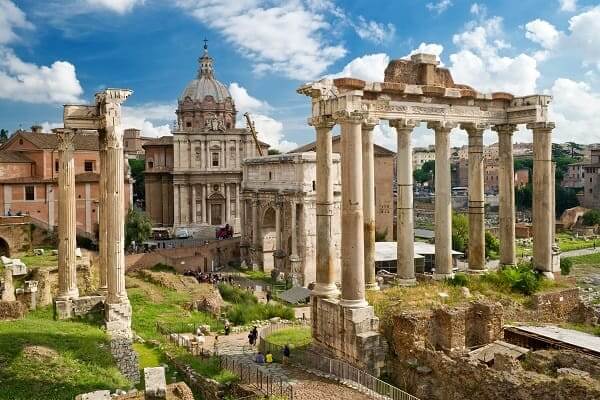 Destination-Rome-Italy-Roman-Forum