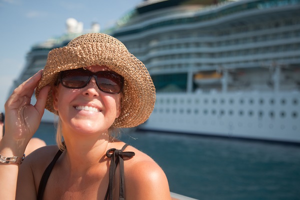 Stock-Picture-Woman-Boat-Sunny